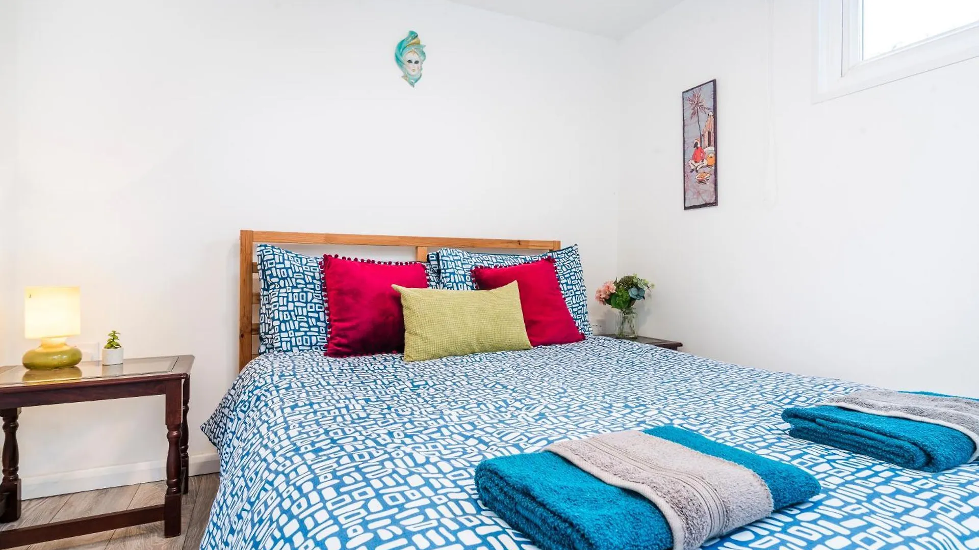 Apartment River Retreat- Near Holloway U, Thorpe Park And Heathrow Airport