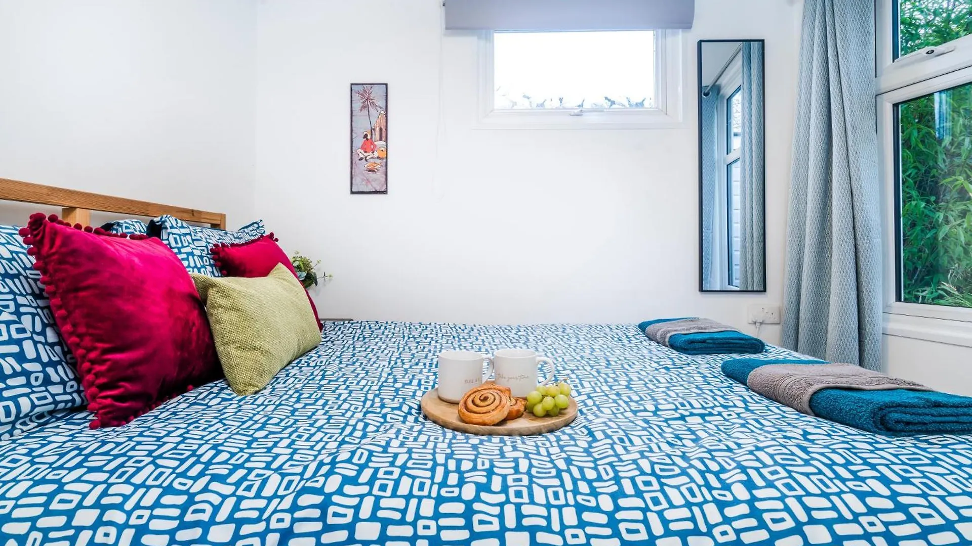 River Retreat- Near Holloway U, Thorpe Park And Heathrow Airport Apartment